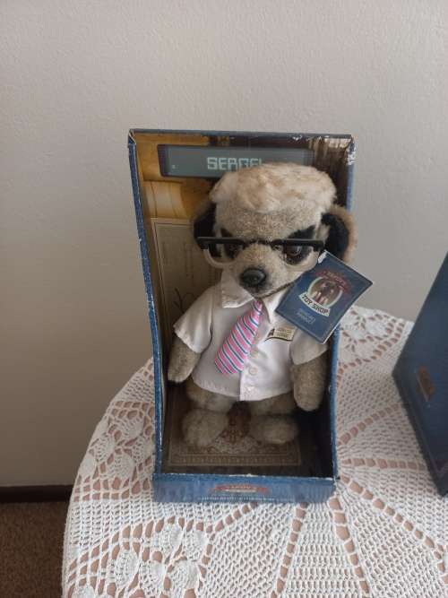 3 MEERKAT FIGURINES IN ORIGINAL BOXES ALEKSANDO, SERGEI, YAKOV(R250 EACH)